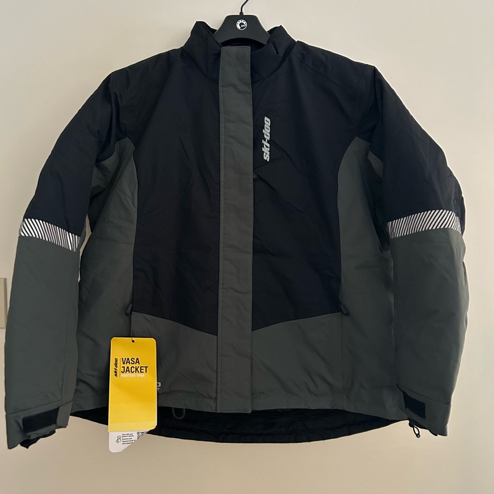 NWT Ski-Doo Women's Black and Gray Vasa Jacket‎